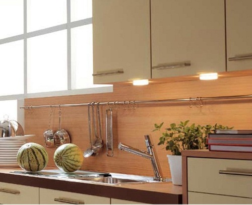 Подсветка рабочей зоны на кухне + фото готовых решений