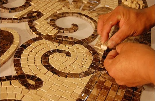 Создание мозаичного панно по традиционной технологии.