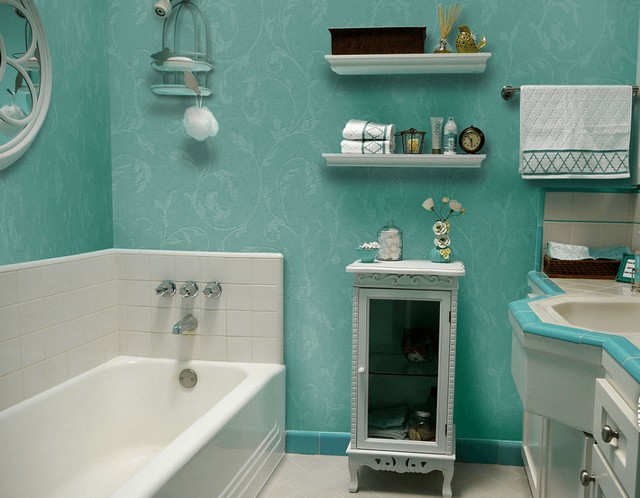 Стеклообои безо всякого опасения можно использовать для отделки ванной комнаты. Главное – чтобы влаги так же не боялась наносимая на них краска.