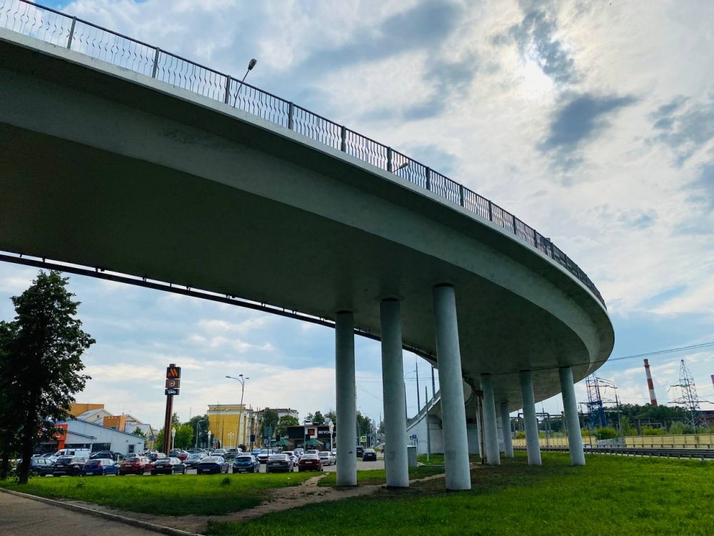 Семь автомобильных мостов откроют в Москве к 2026 году