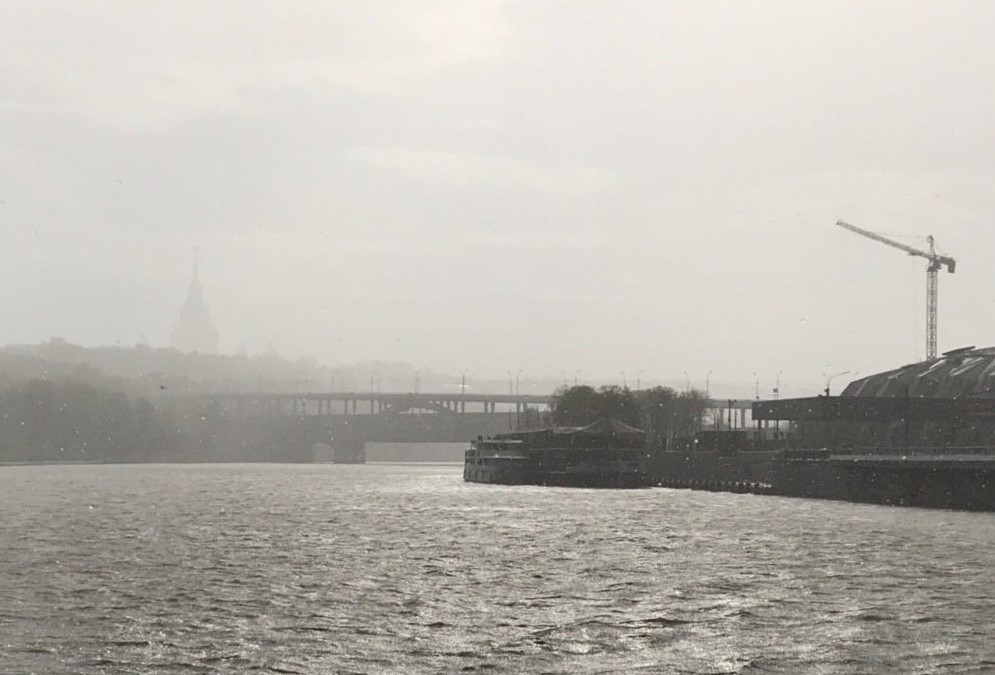 Мост в створе улицы Мясищева готов на 45%